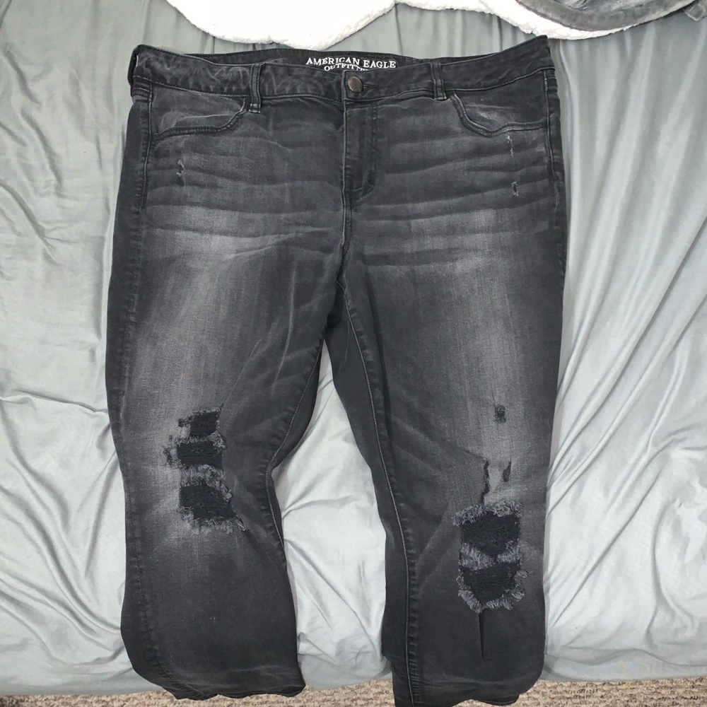 American eagle ripped jeans